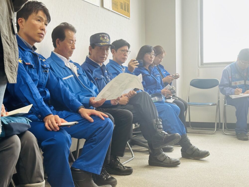 【印旛沼の堤防決壊現場を、熊谷知事とともに視察】 3