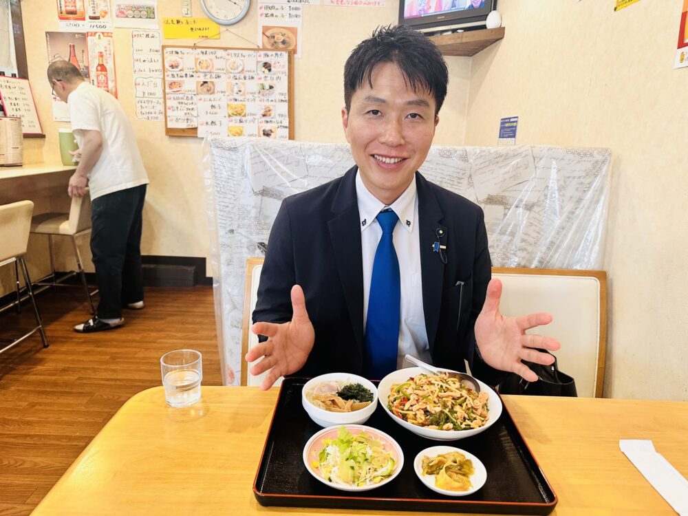 拙事務所そばの「麺豚」さんでランチをいただきました。